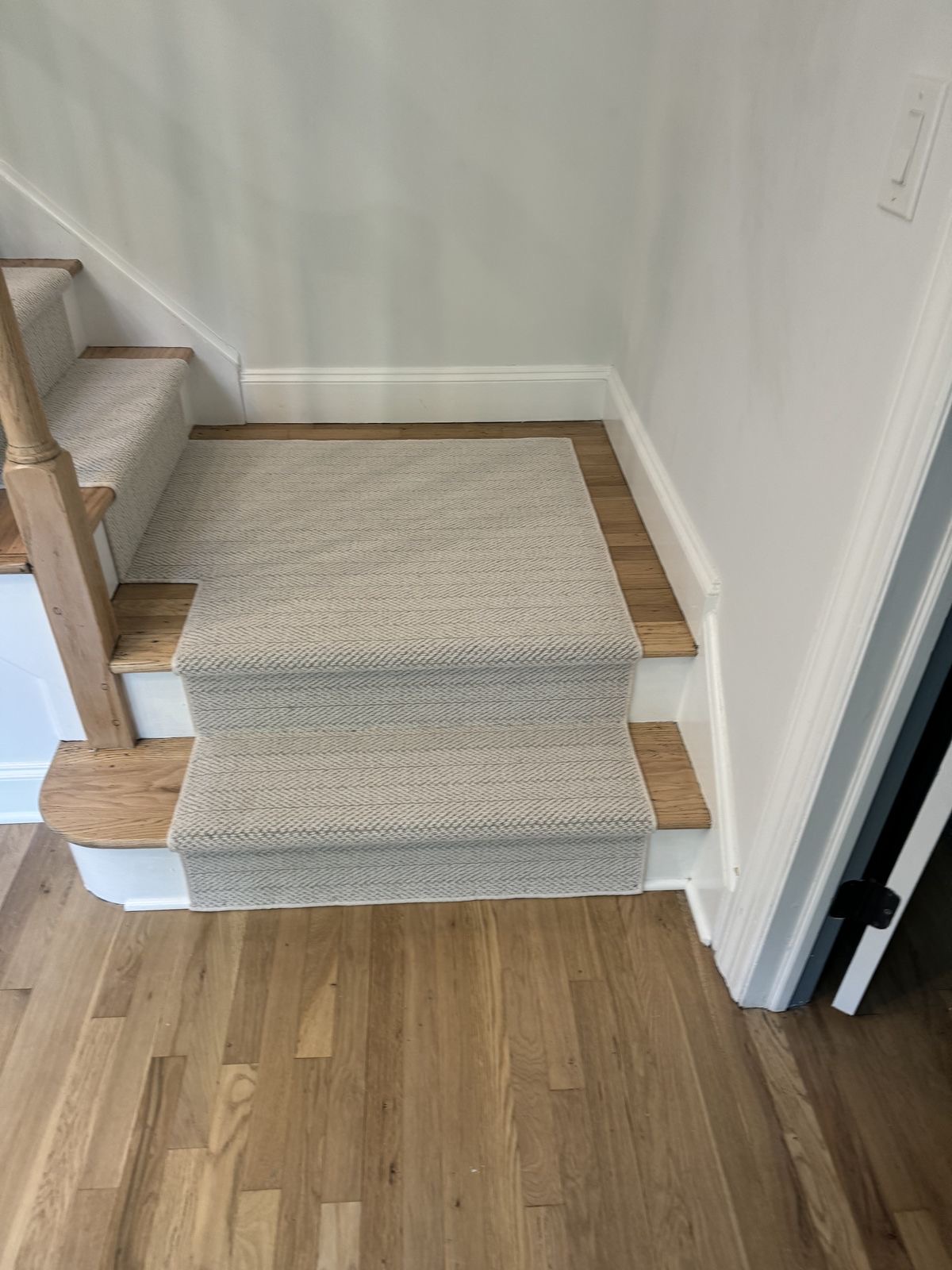 Long Valley, NJ &mdash; Dream Weaver Amalfi 2792 herringbone runner shaped to a landing transition